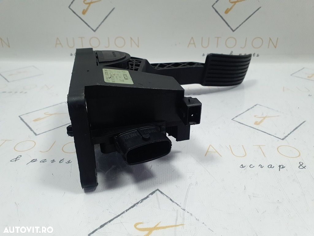Pedala de acceleratie  MERCEDES-BENZ VIANO W639 2003 - > 2.2 CDI OM 646.980, OM 646.982 BOSCH 0281002561 A6398000604 - 2