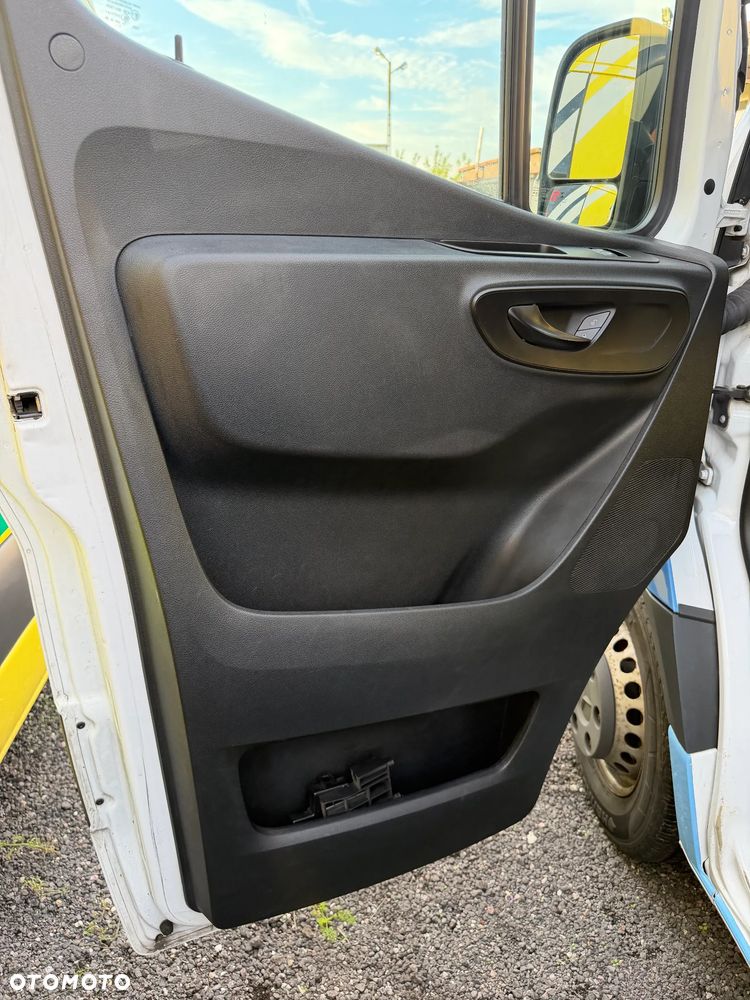 Mercedes-Benz Sprinter 519 CDI - 10