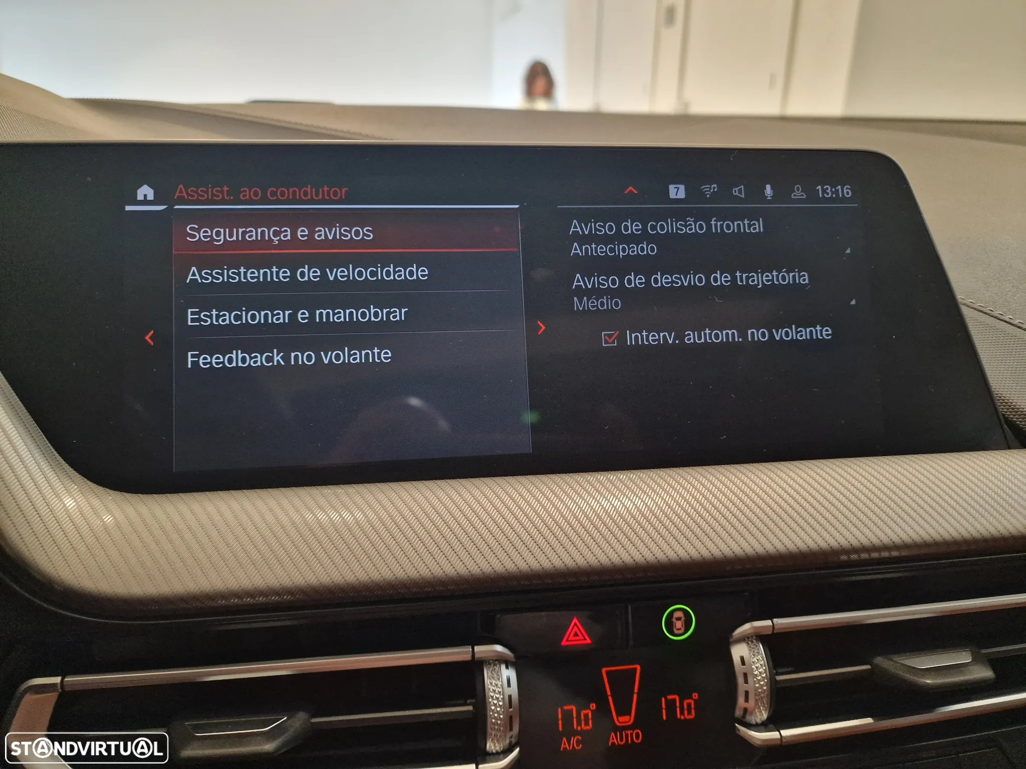 BMW 116 d Line Luxury - 34