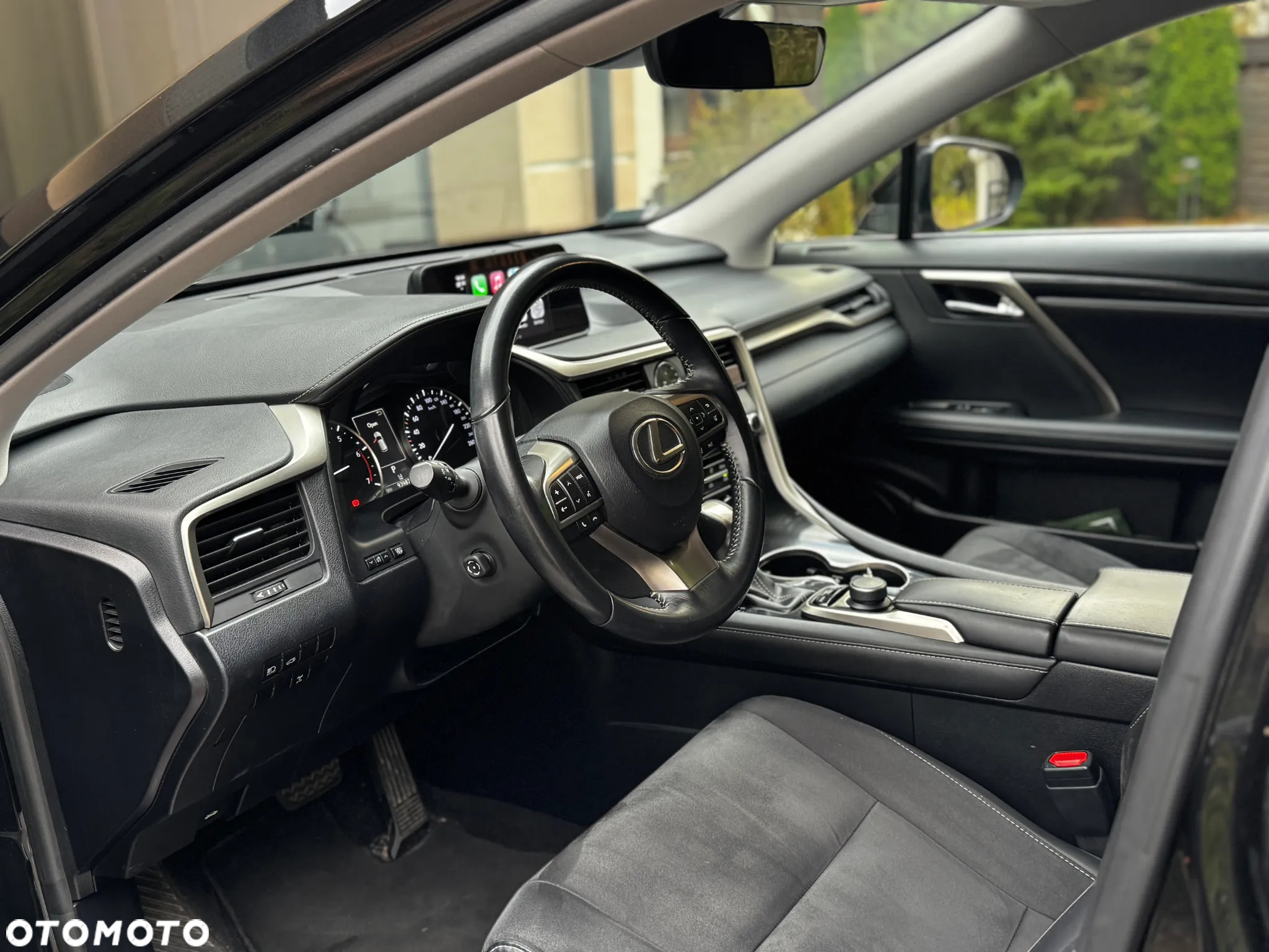 Lexus RX - 11