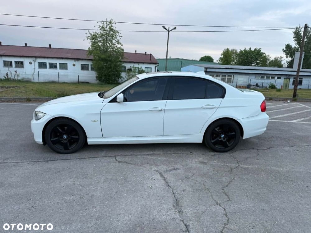 BMW Seria 3 318d - 3