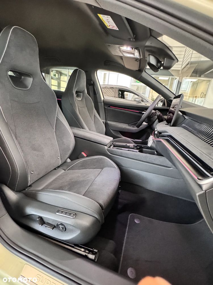 Skoda Superb 2.0 TSI Sportline DSG - 13