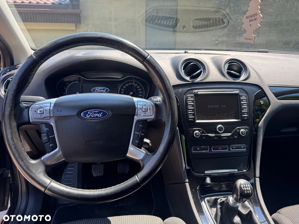 Ford Mondeo 1.6 T Gold X Plus - 15