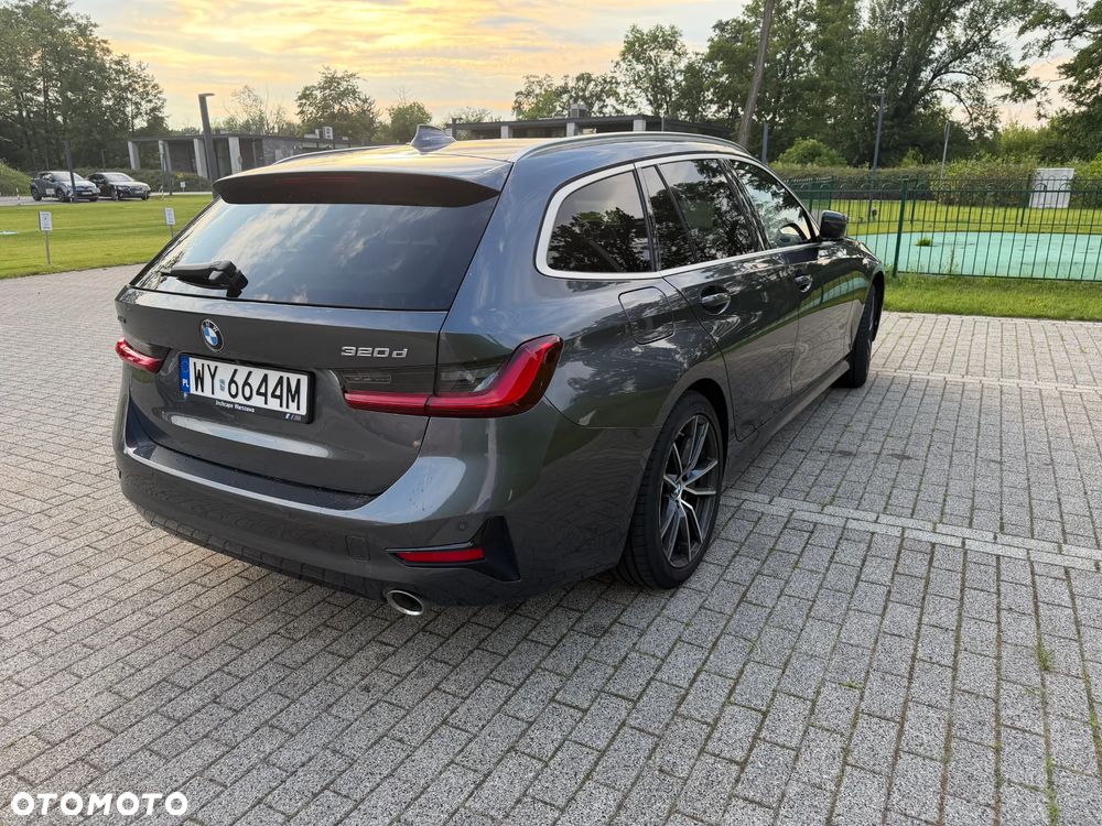 BMW Seria 3 320d xDrive Sport Line - 9
