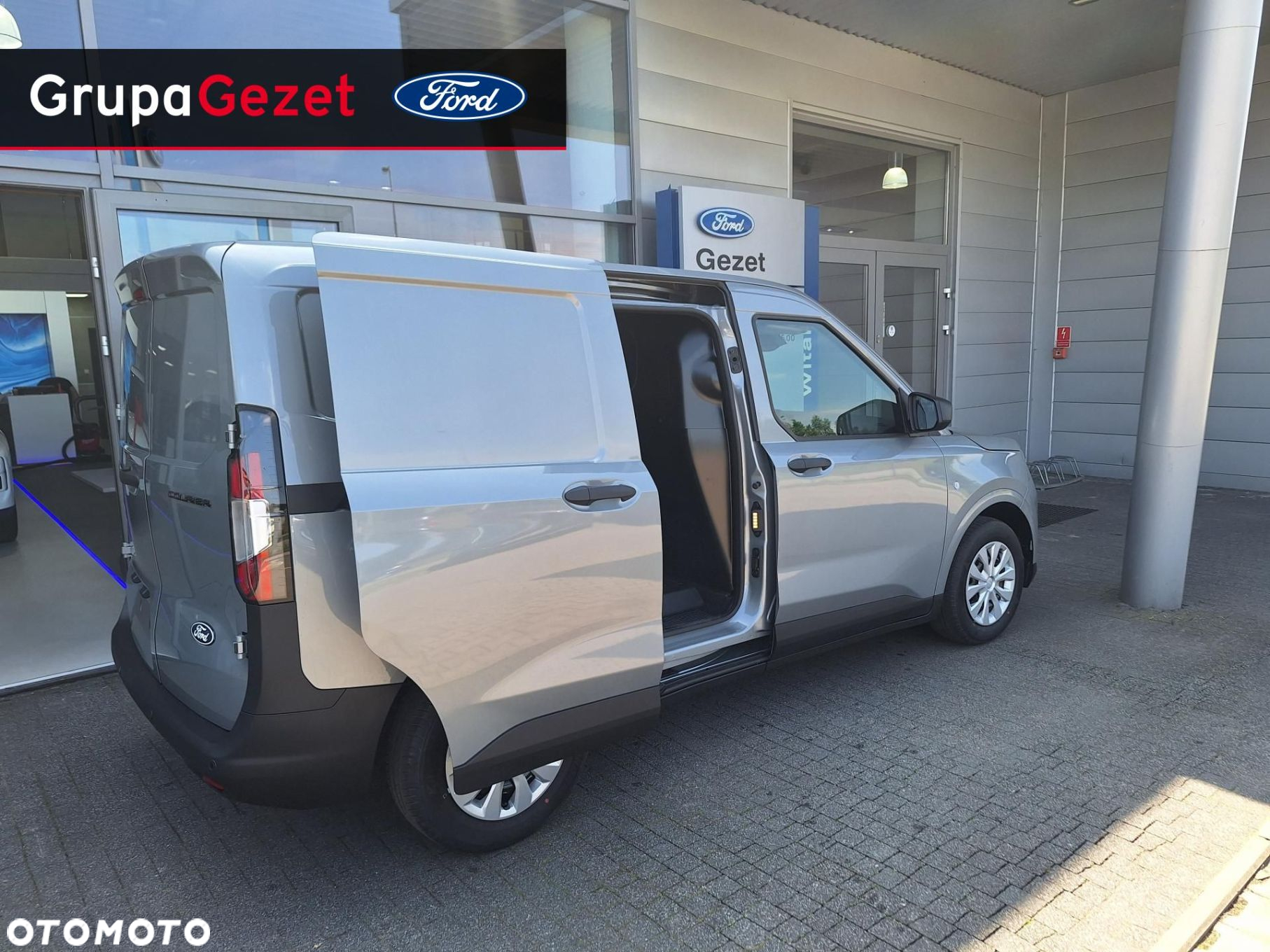 Ford Transit Courier - 3