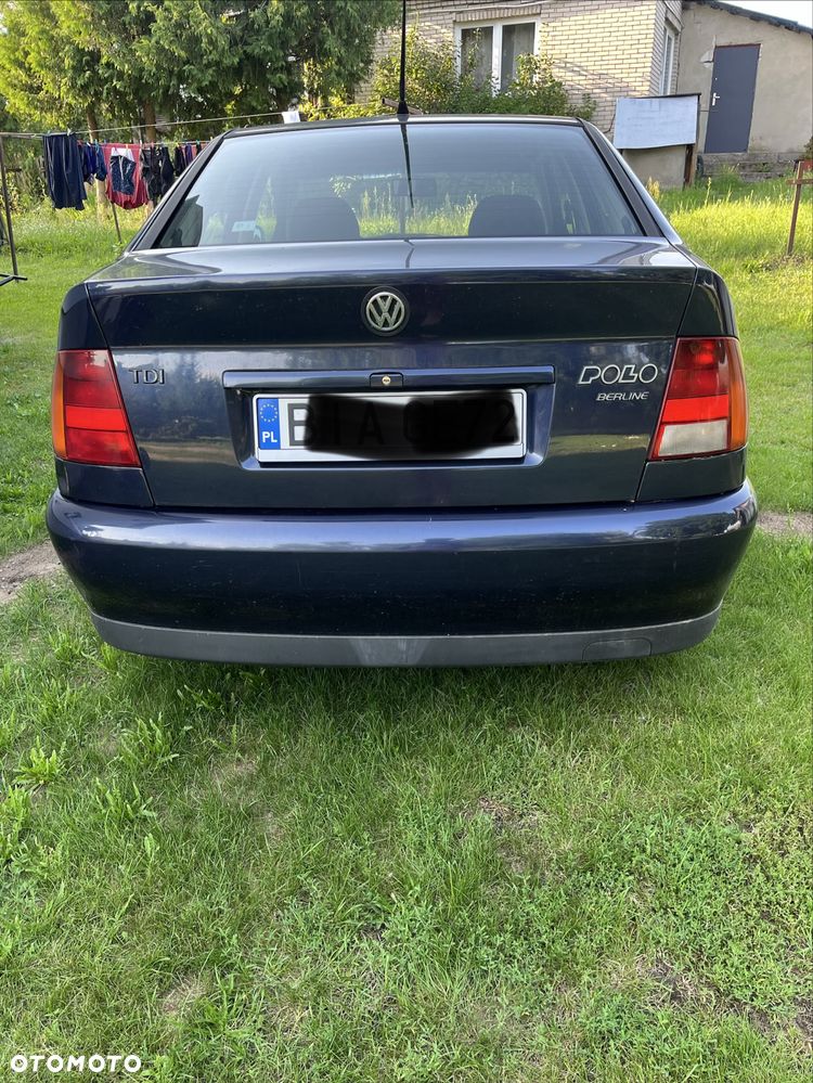 Volkswagen Polo - 1