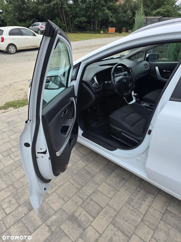 Kia Ceed 1.6 GDI M - 12