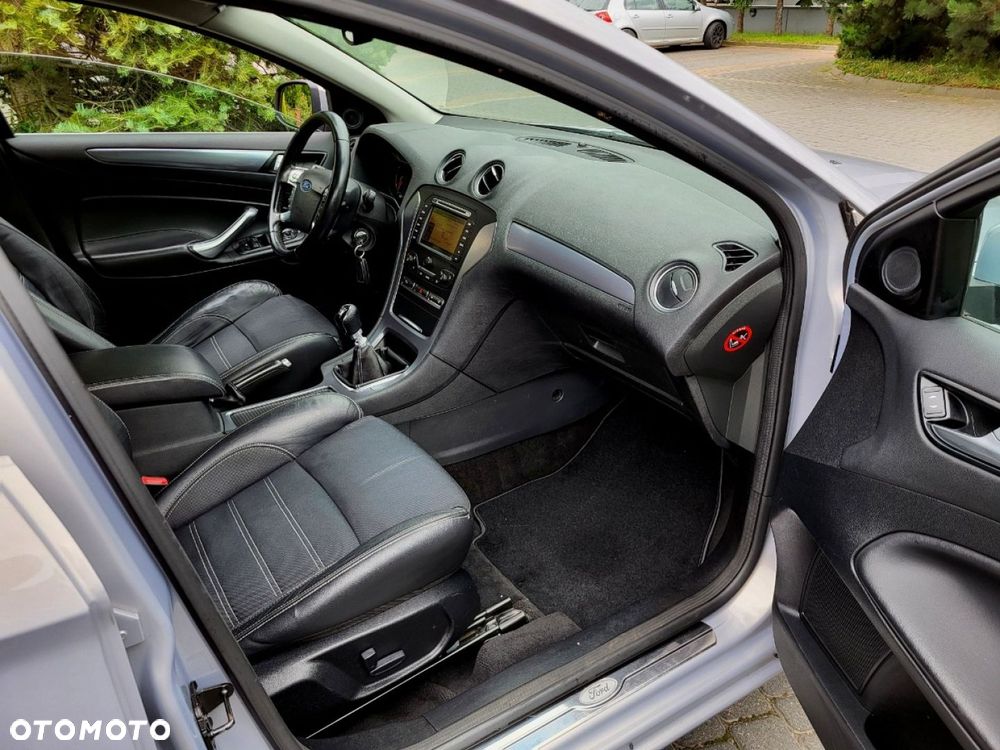 Ford Mondeo - 20