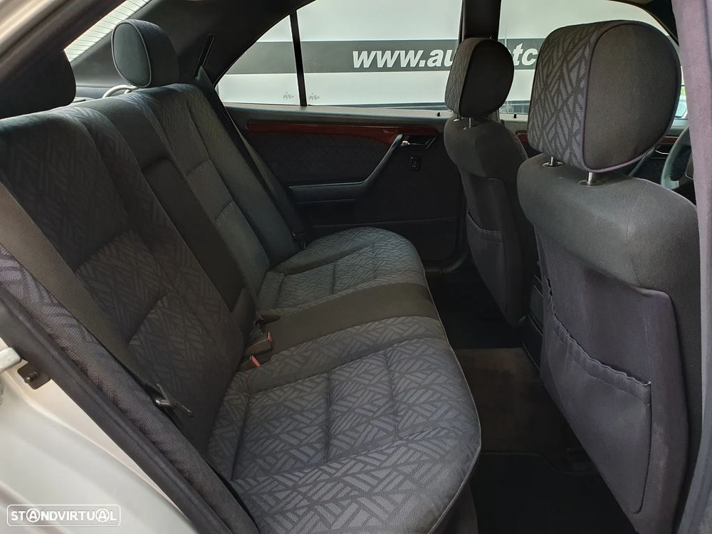 Mercedes-Benz C 250 TD Elegance - 8