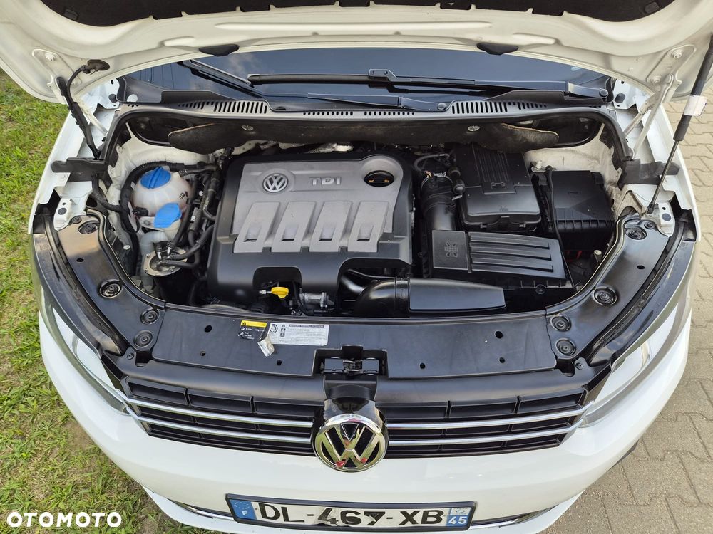 Volkswagen Touran 2.0 TDI DPF BlueMotion Technology DSG Cup - 21