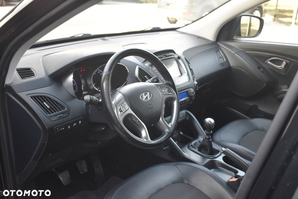 Hyundai ix35 1.7 CRDi Premium 2WD - 18