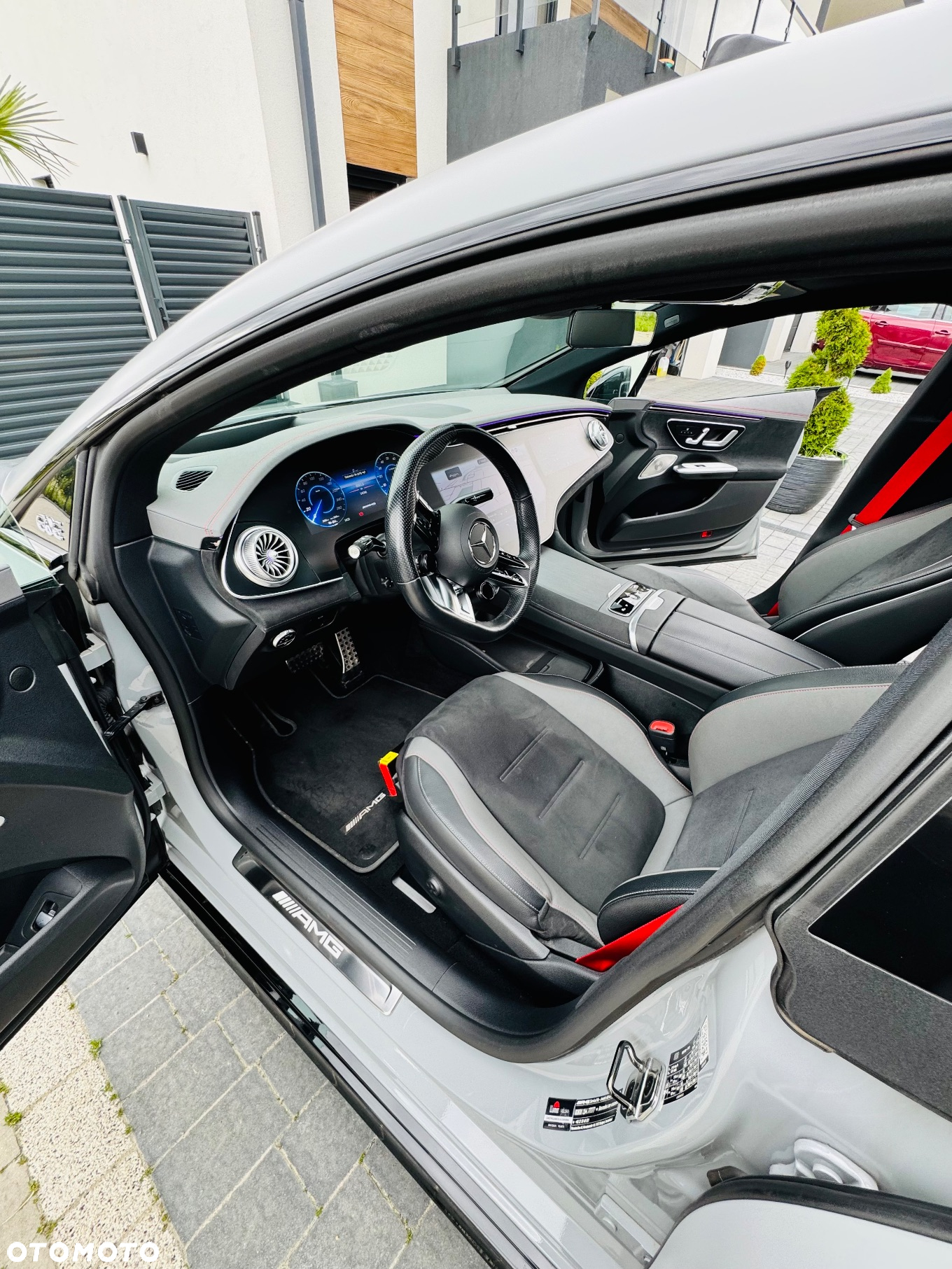 Mercedes-Benz EQE AMG 43 90.5kWh 4-Matic - 24