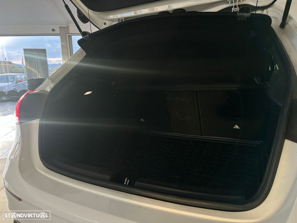 Mercedes-Benz A 180 d AMG Line Aut. - 32