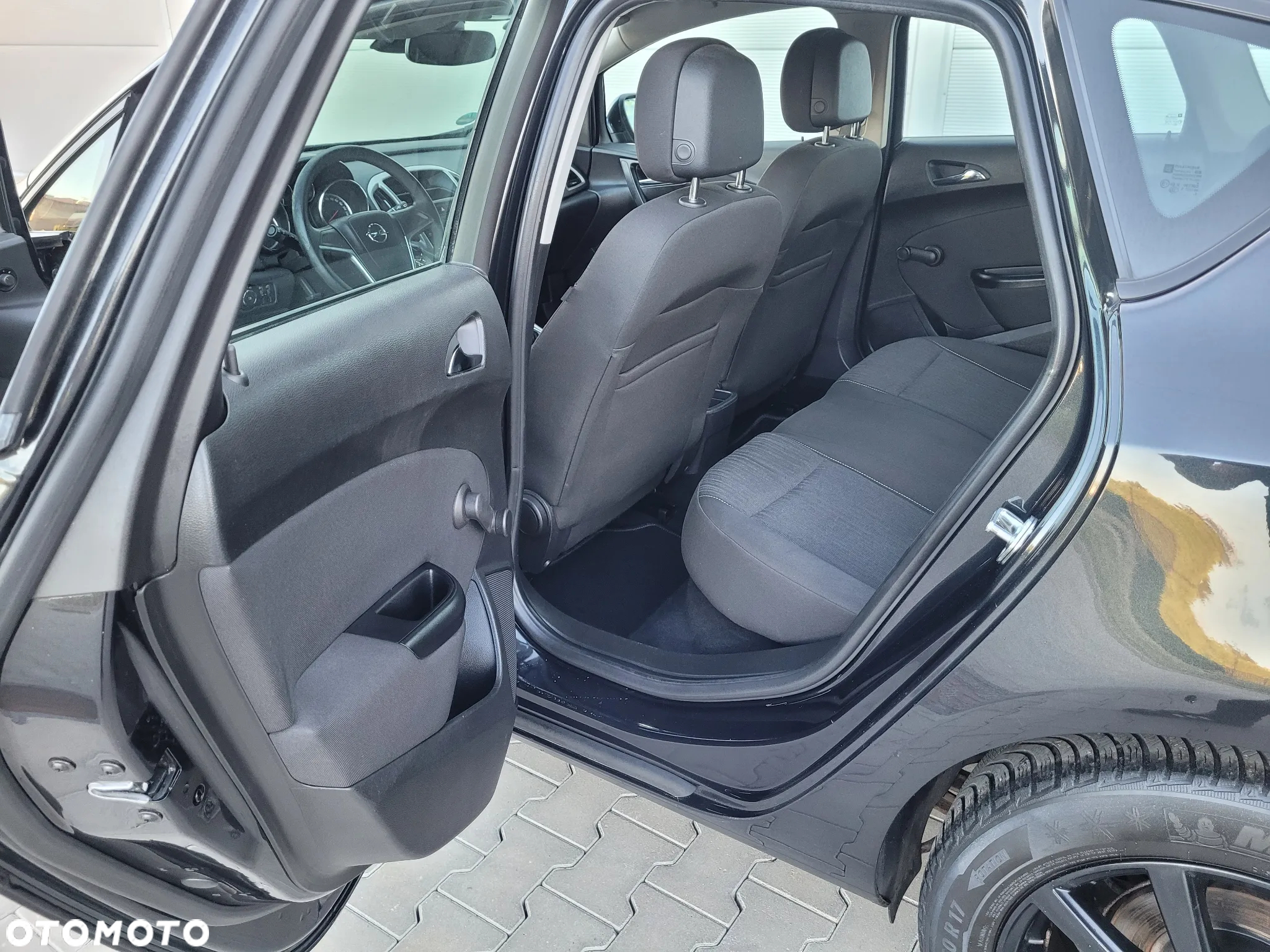 Opel Astra 1.4 Turbo Edition - 11