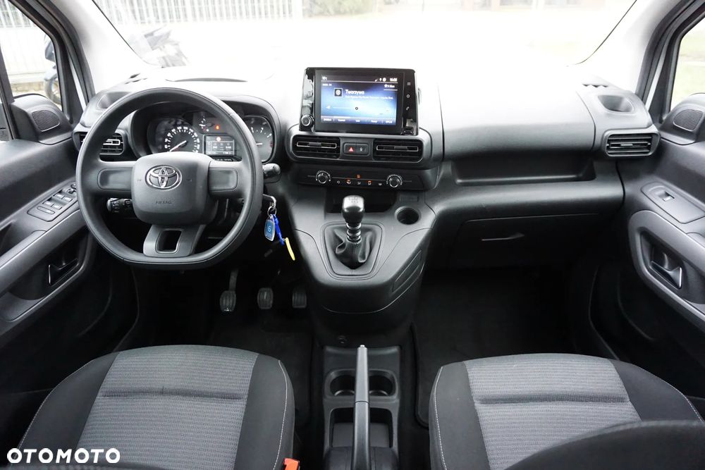 Toyota Proace City Verso 1.5 D-4D Business - 18