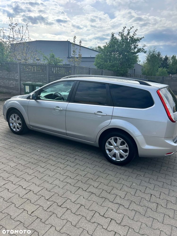 Ford Focus 1.6 Ambiente - 13