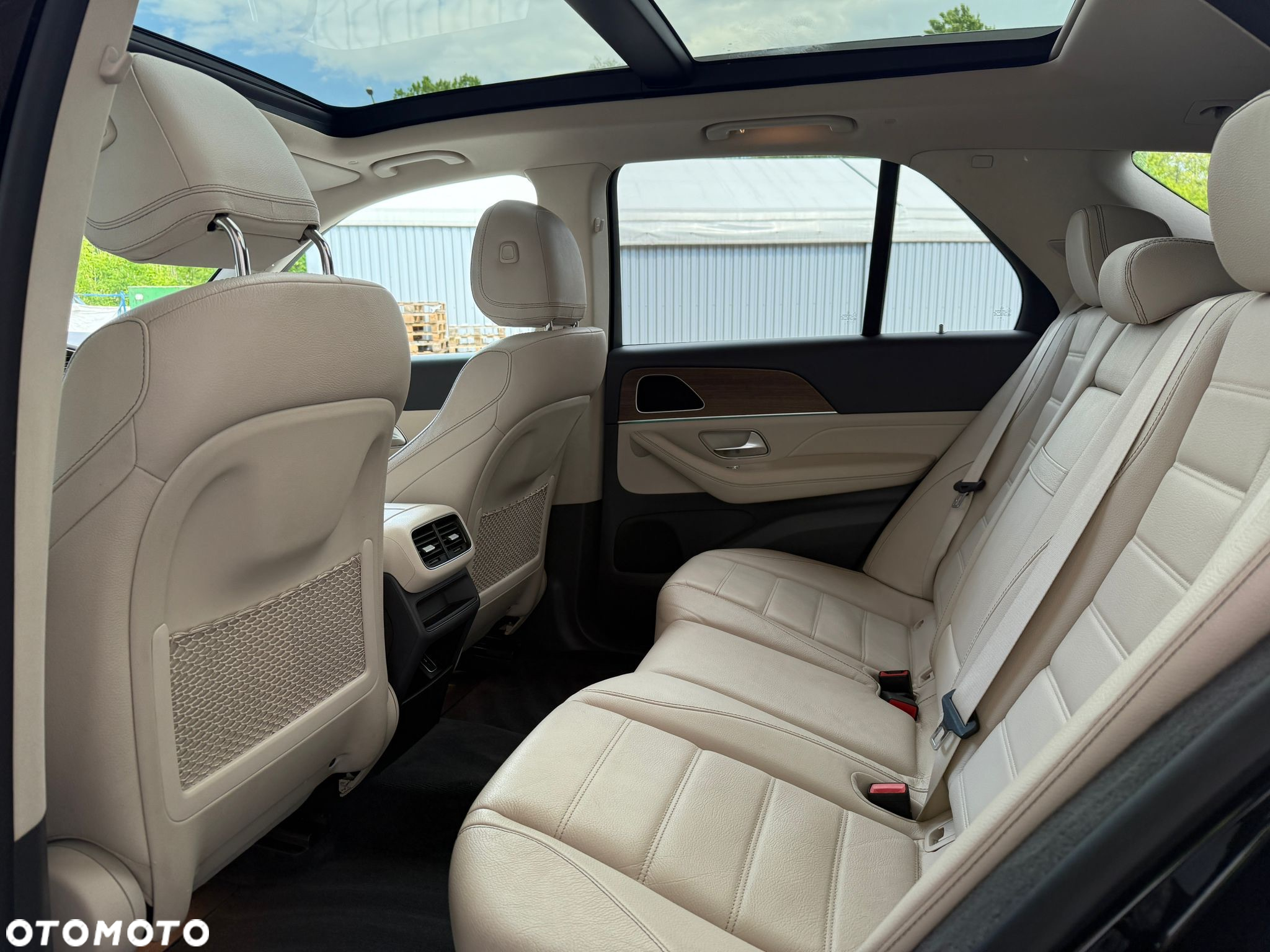 Mercedes-Benz GLE 300 d 4-Matic - 17