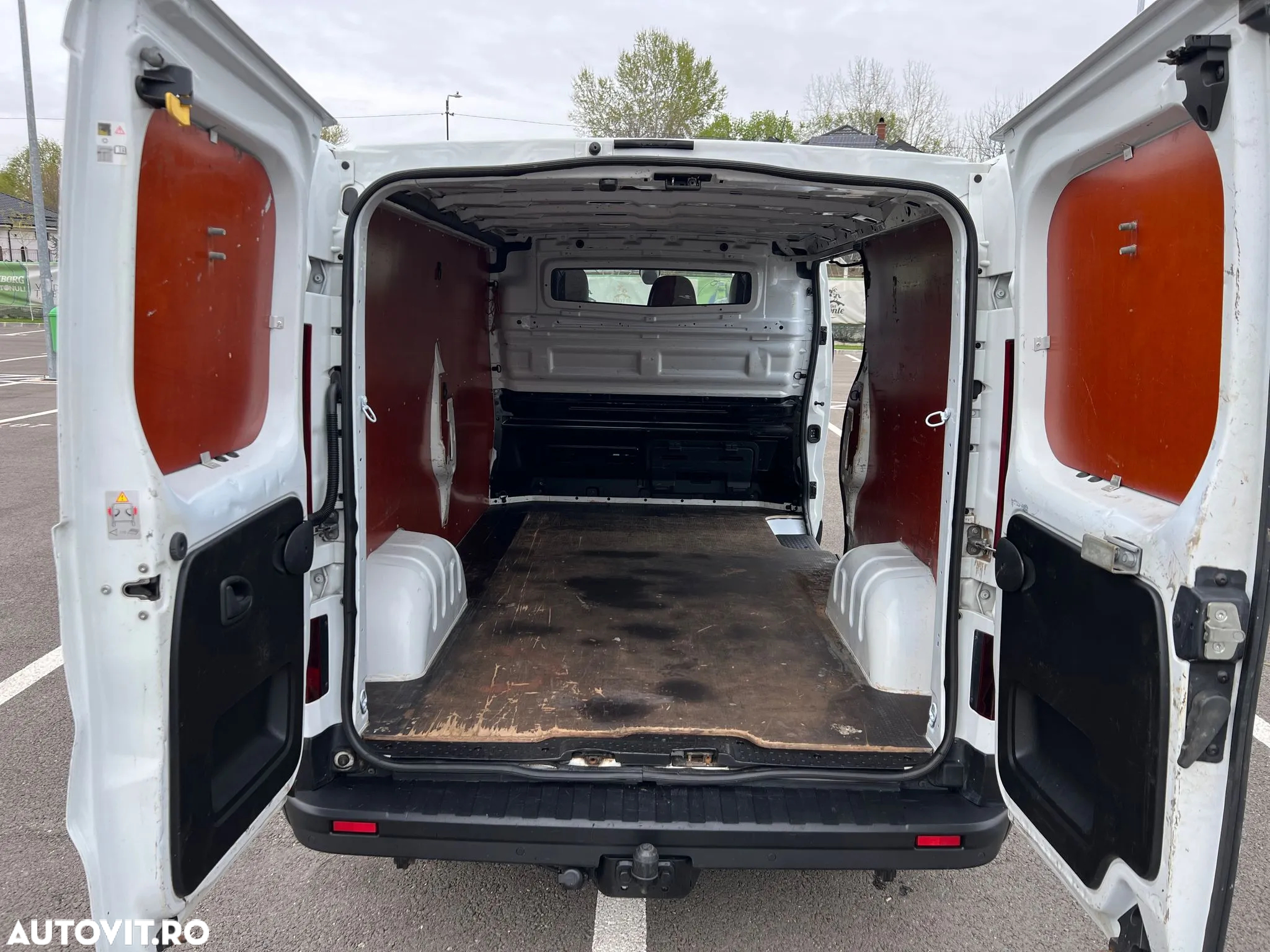 Renault Trafic - 10
