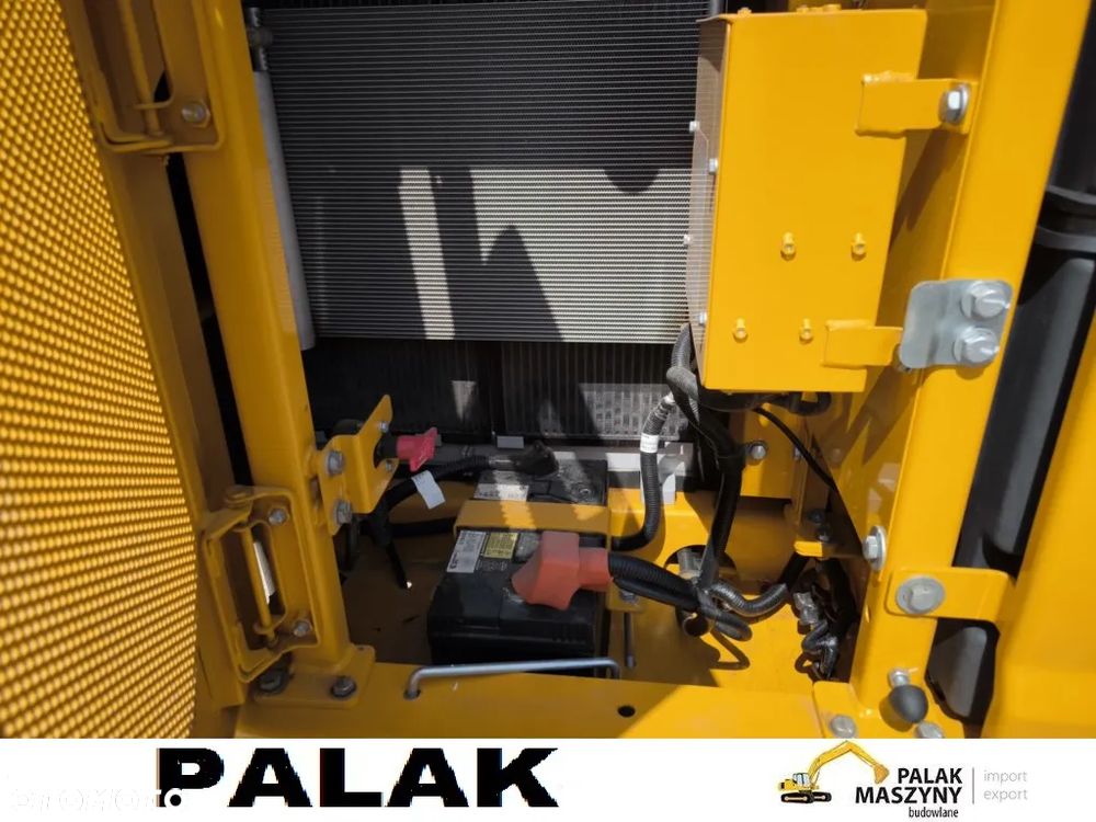 Liu Gong 9075F nie mylić z  JCB 85z - 14