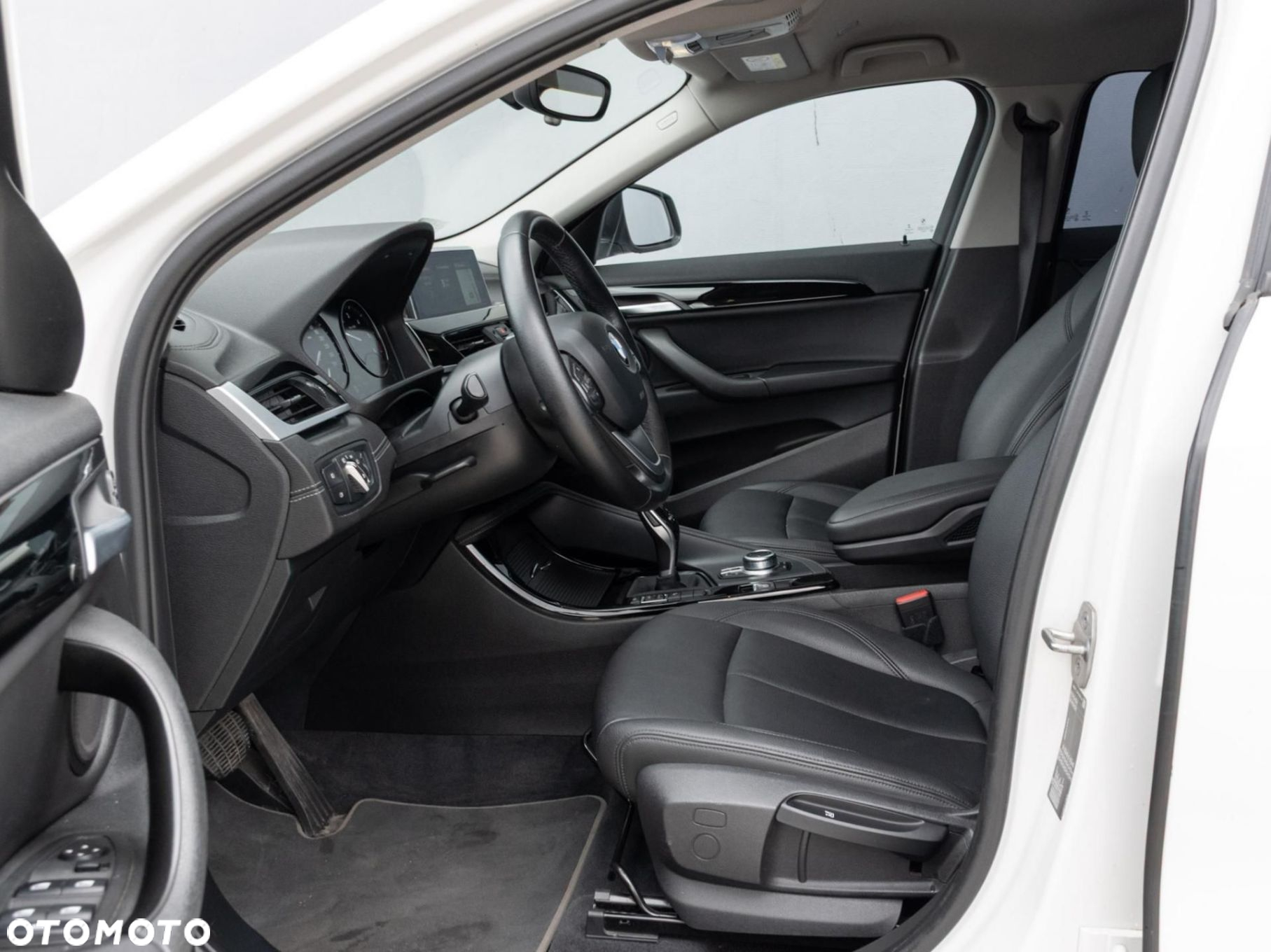 BMW X2 - 13