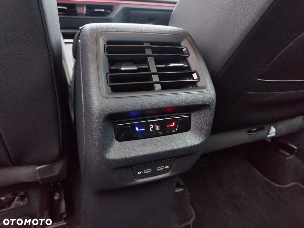 Volkswagen Tayron 1.5 eTSI mHEV Life DSG - 17