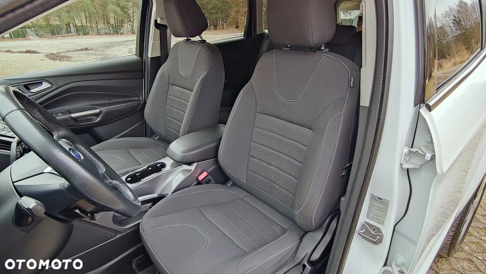 Ford Kuga 2.0 TDCi 2x4 Trend - 22