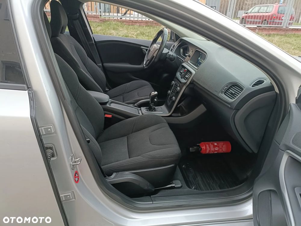 Volvo V40 D2 Kinetic - 7