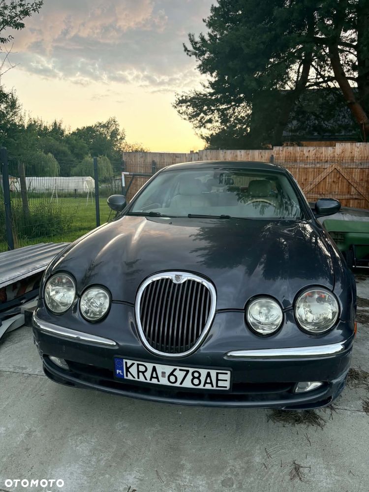 Jaguar S-Type - 1