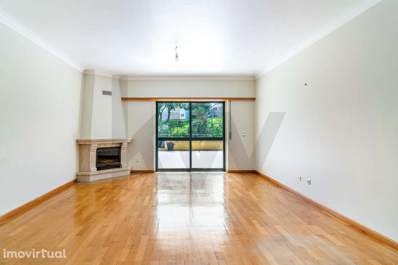 Acolhedor Apartamento T2 | Com Terraço e Box | S. Domingos de Rana - Grande imagem: 4/29