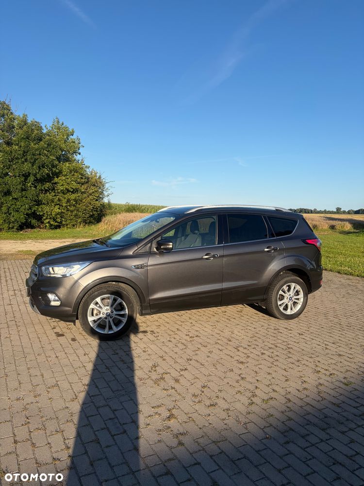 Ford Kuga 2.0 TDCi 4x2 Titanium - 4