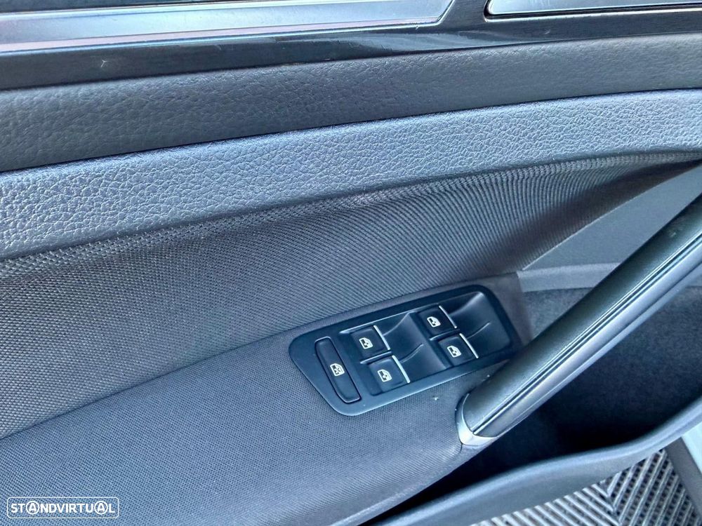 VW Golf 2.0 TDI GTD DSG - 21