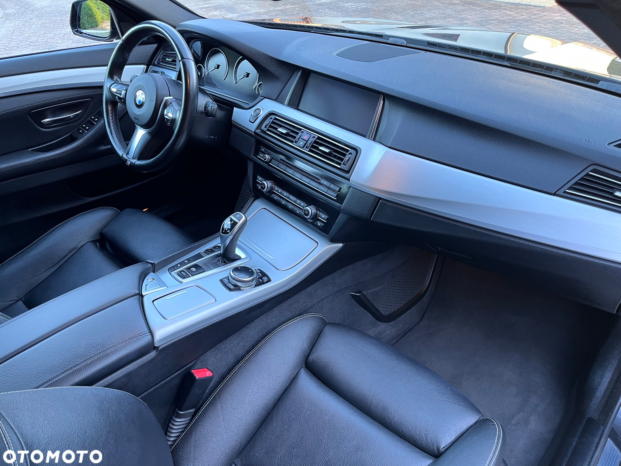 BMW Seria 5 M550d xDrive Touring Sport-Aut - 21