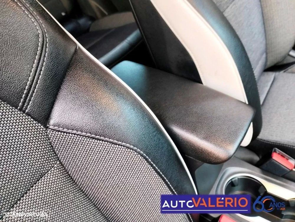 Renault Captur 1.0 TCe Intens - 28