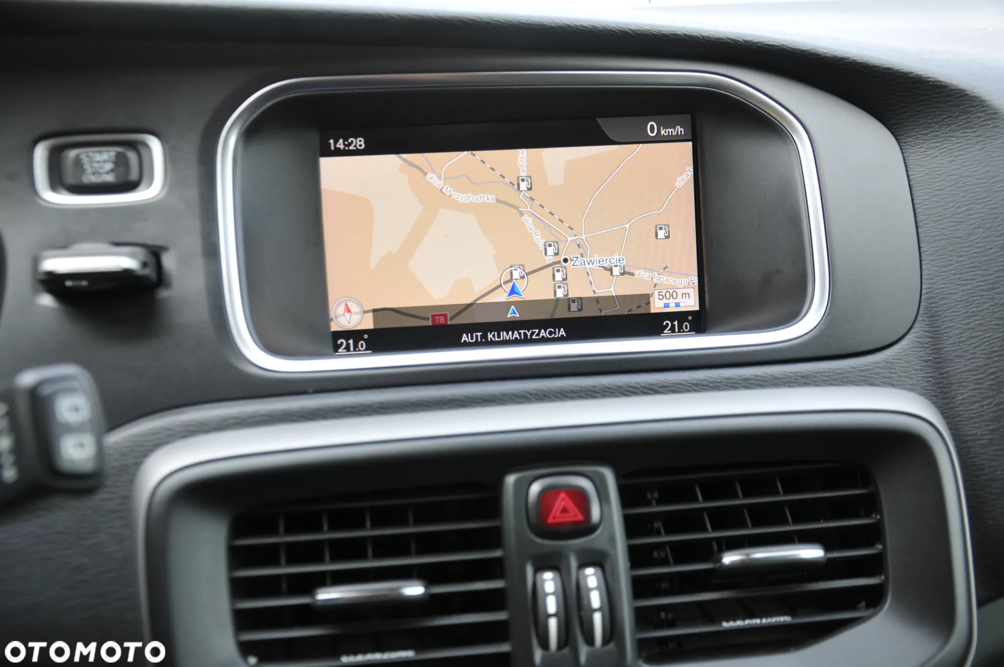 Volvo V40 D2 Drive-E Momentum - 18