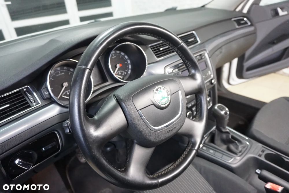 Skoda Superb 2.0 TDI Ambition - 20