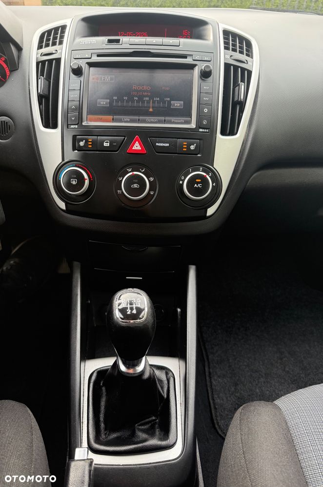 Kia Ceed 1.4 CVVT Dream-Team Edition - 22