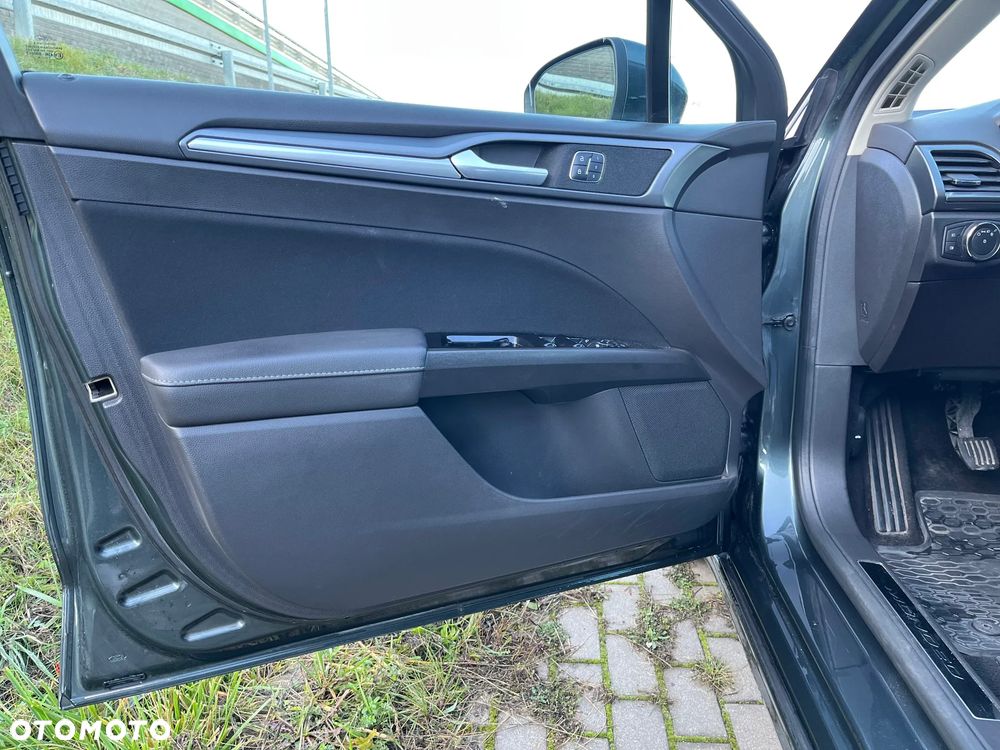 Ford Mondeo - 10