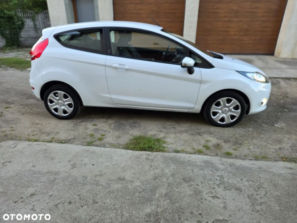 Ford Fiesta 1.25 Champions Edition - 4