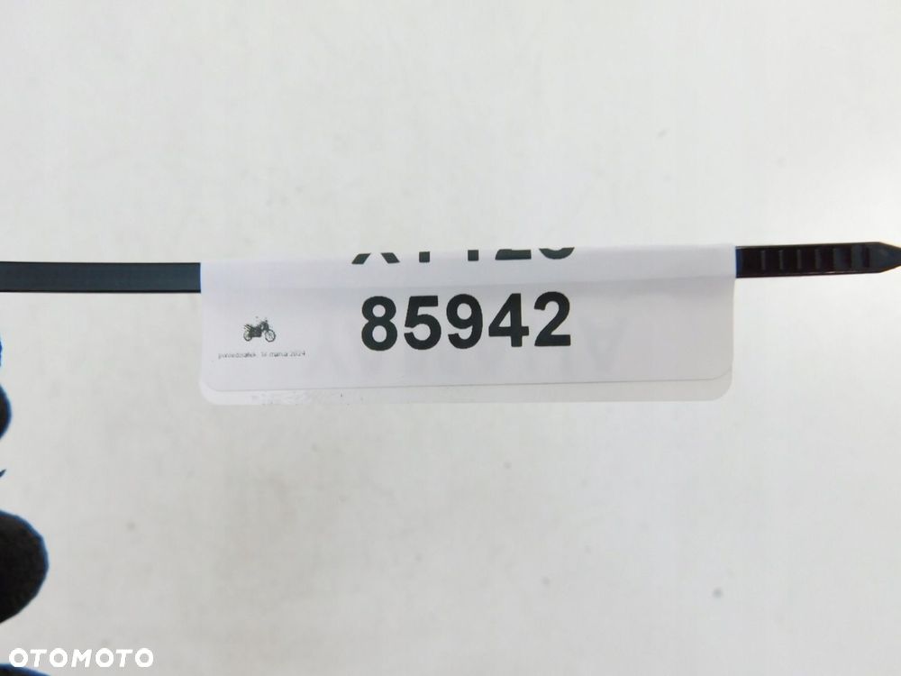YAMAHA XT 125 PODNÓŻEK KIEROWCY LEWY - 6