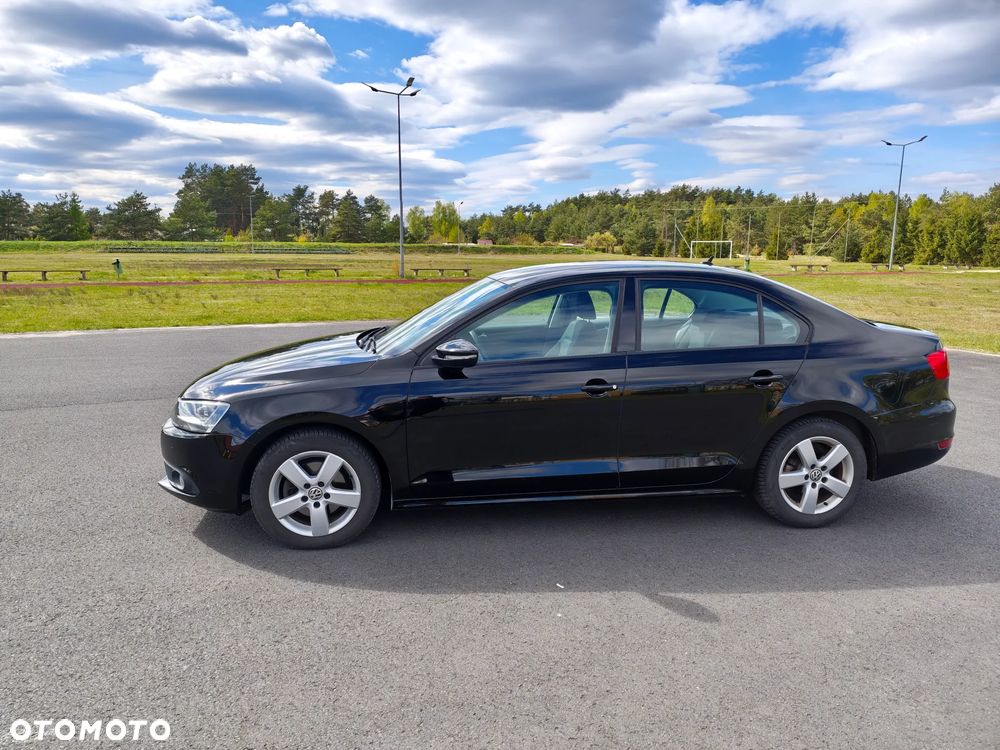 Volkswagen Jetta 1.4 TSI Comfortline - 4