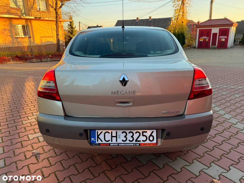 Renault Megane 1.6 16V Privilege - 14