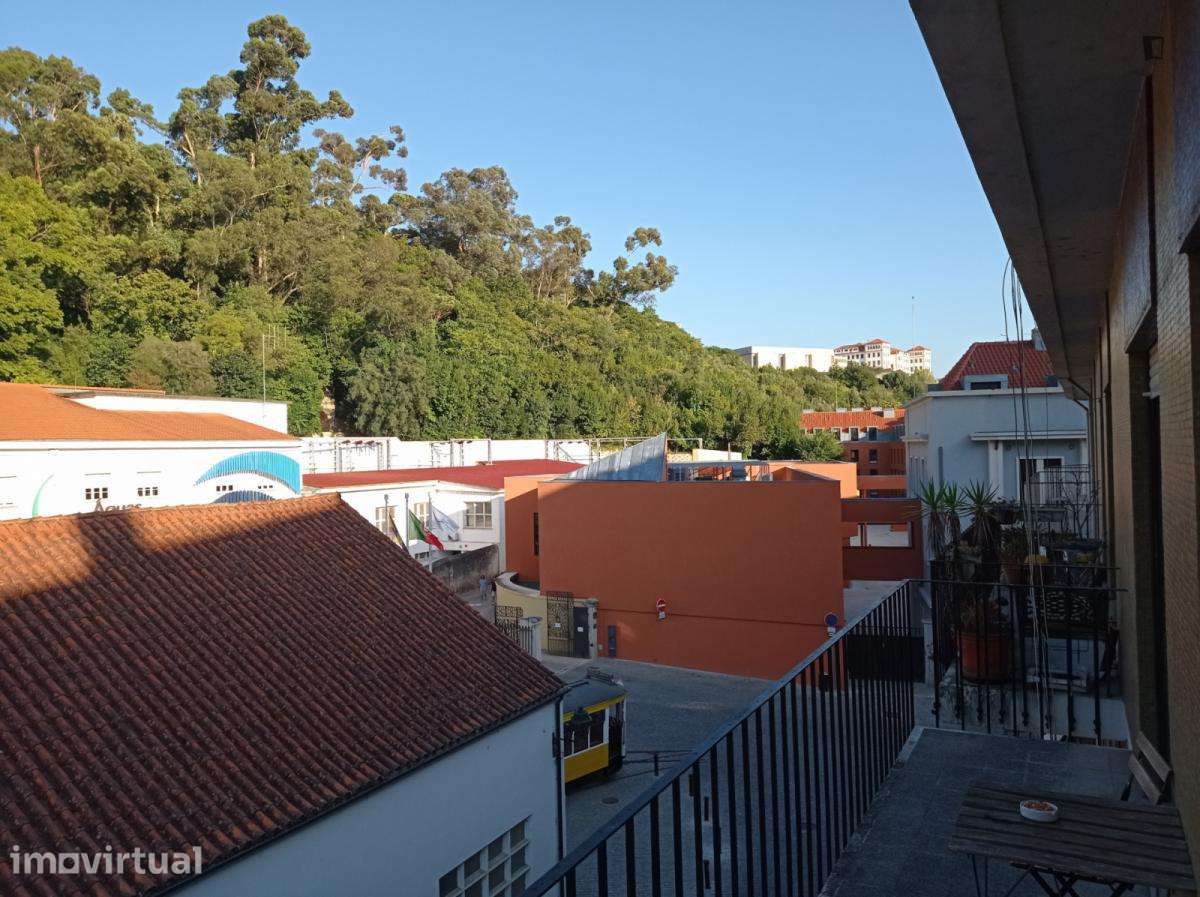 Quarto - localizado em Baixa Coimbra - Grande imagem: 3/9