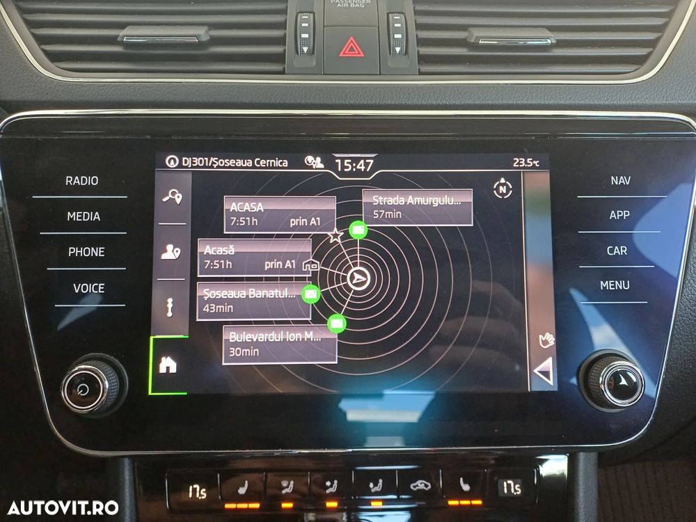 Skoda Superb 2.0 TDI DSG Ambition - 26