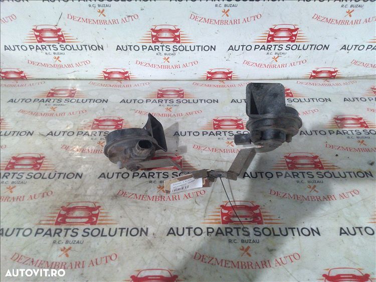 claxon 1.6 tdi wolkswagen touran an fabr. 2011 - 1