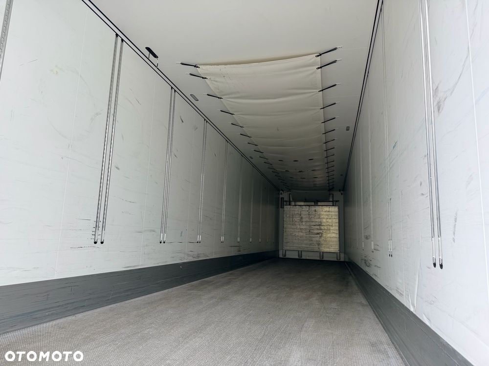 Schmitz Cargobull sx 300 - 7