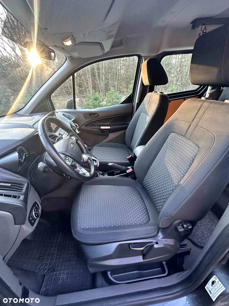 Ford Transit Connect - 14