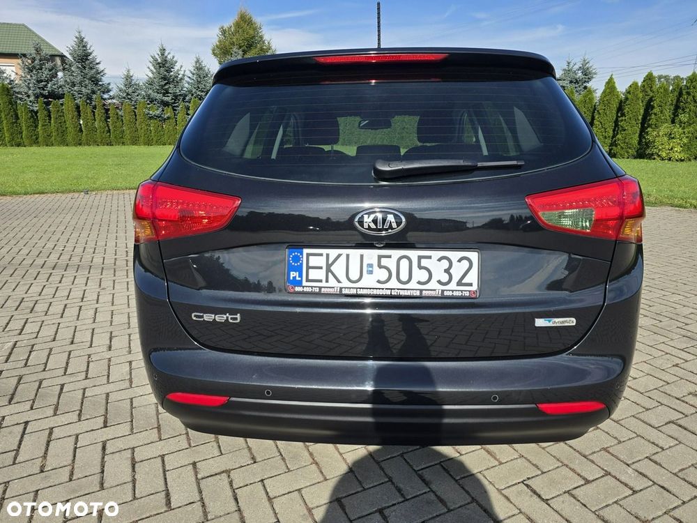 Kia Ceed - 9