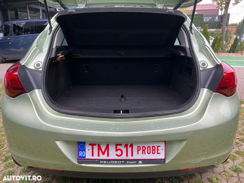 Opel Astra 1.4 Cosmo - 9
