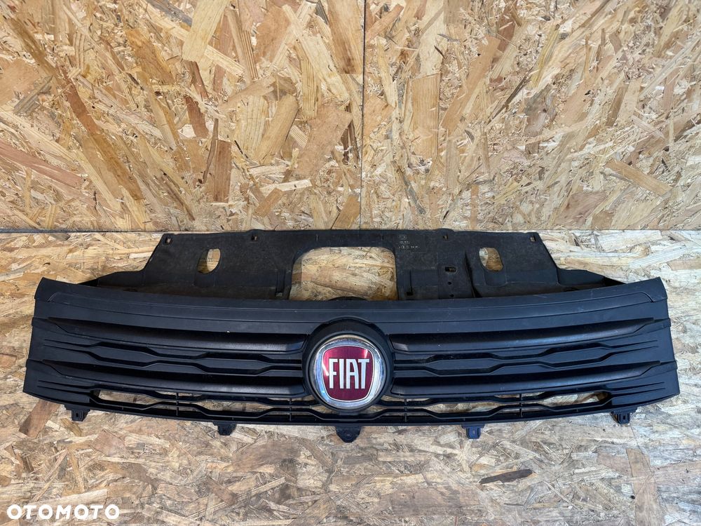 Fiat talento atrapa grill - 1