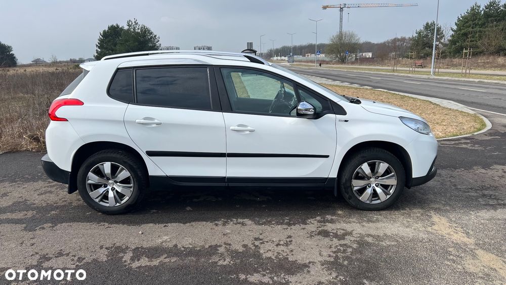 Peugeot 2008 1.2 Pure Tech Active S&S - 4